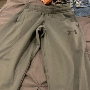 Boys Under Armour pants.